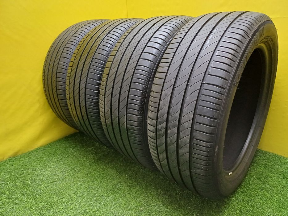 Шины 235/50 R18 Michelin комплект.