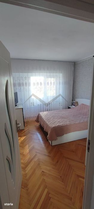 Apartament 3 camere 2 bai Dacia, etajul 3