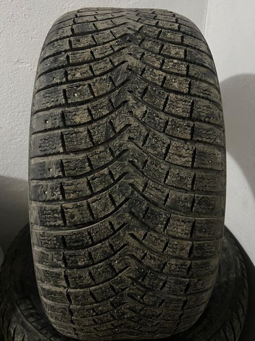 Продам шины 285/50/R20