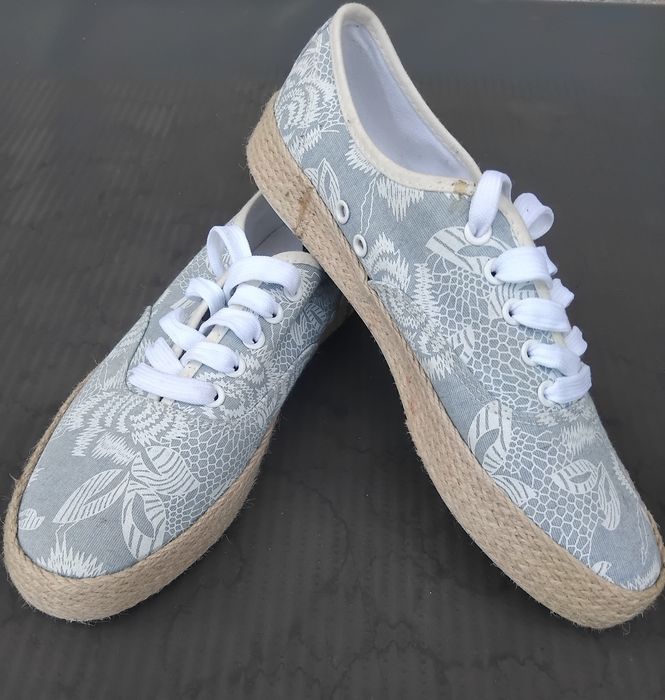 Дамски кецове Vty