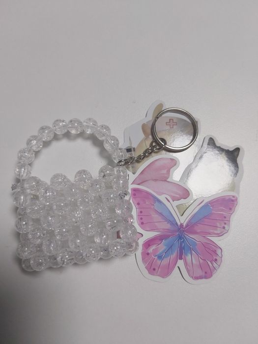 Продам мини сумочки из бусин брелок