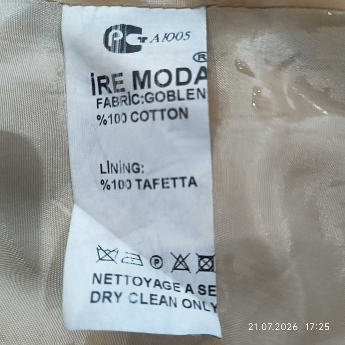 Продается модный женский костюм