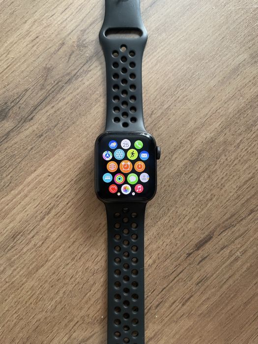 Apple watch SE Nike 40мм