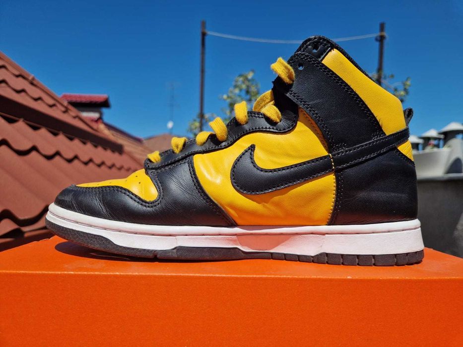 Nike Dunk High University Gold and Black