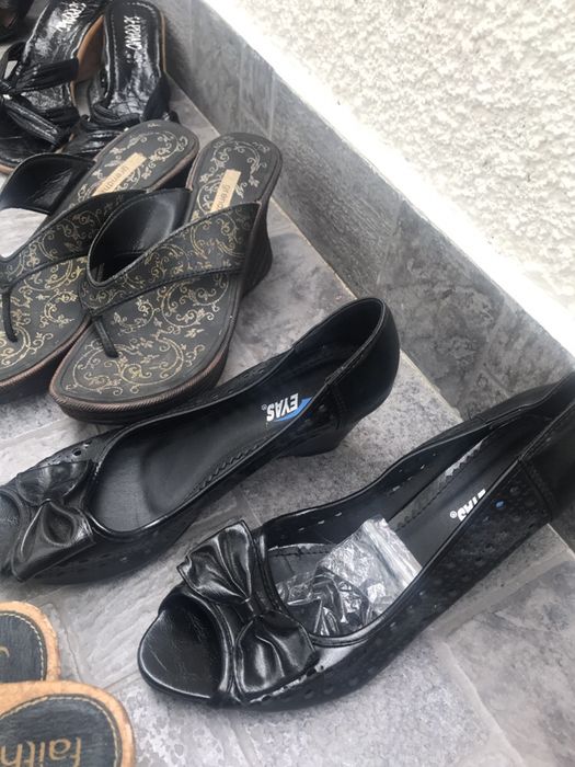 Нови обувки по 4 лв. за брой