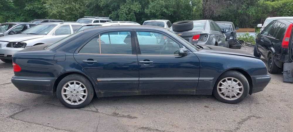 Mercedes-Benz E 200 2.0 i , Мерцедес Е200 компресор на части! 2000г. гр ...