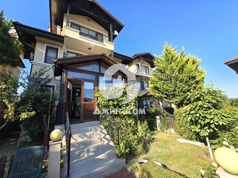 Продава се Къща в с. Кошарица, Област Бургас - 198 кв.м за 458 €/кв.м - Снимка #1