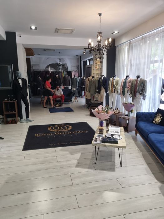 Vand spatiu comercial in Cluj-N , str. București nr 80 , cu preluare chirias