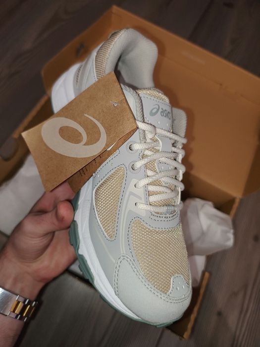 Pantofi Sport Asics Gel Venture 6 Feather Grey/Light Dust 35.5