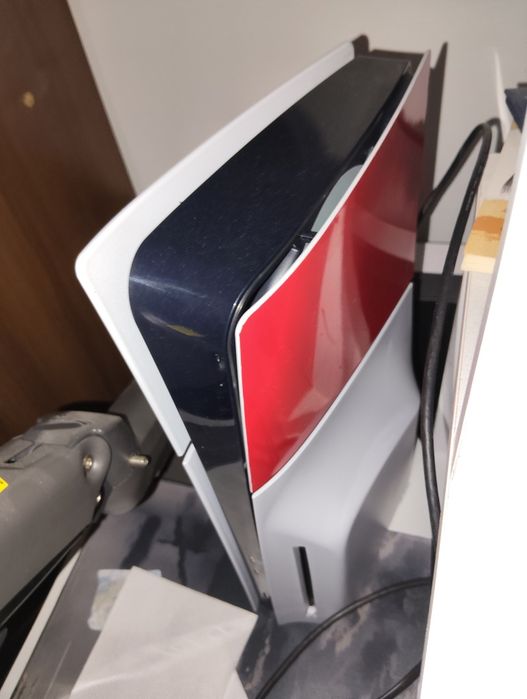 Продам ps 5 либо обмен на пк либо на ваши предложения