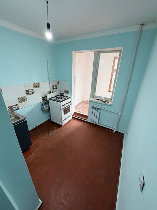 Срочно Продаеться 2-ком квартира городе Чирчике районе 3-микрарайоне