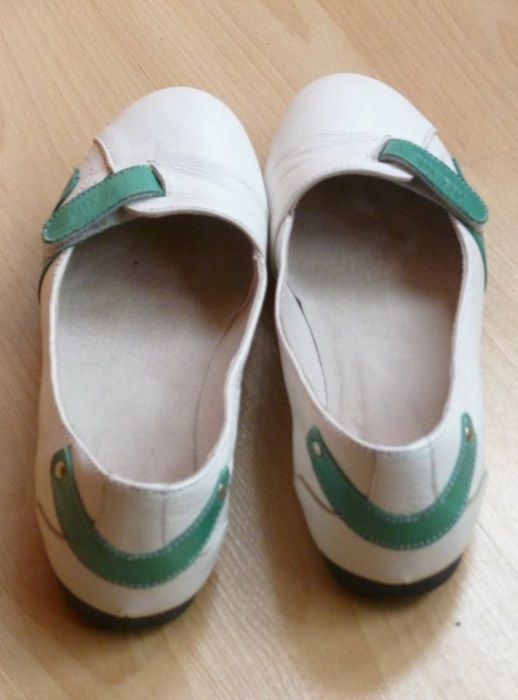 Естествена кожа - балерини, спортни обувки, по модел на Пума