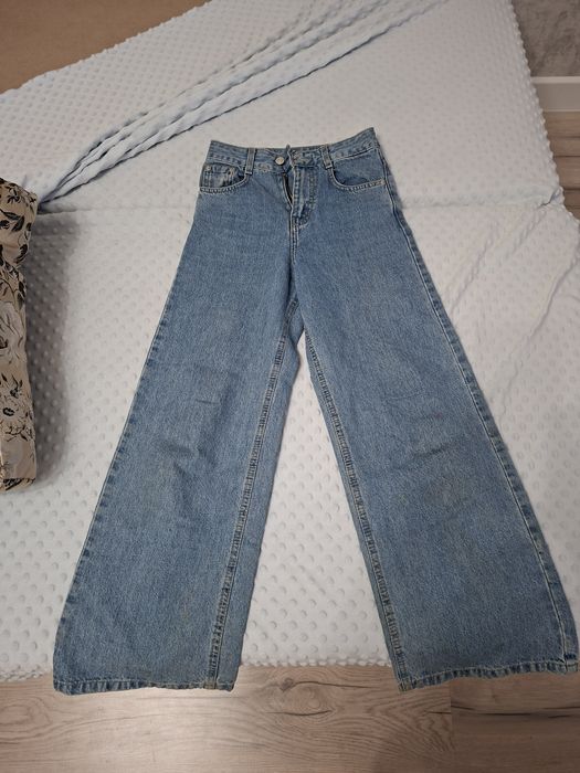 Повседневные джинсы