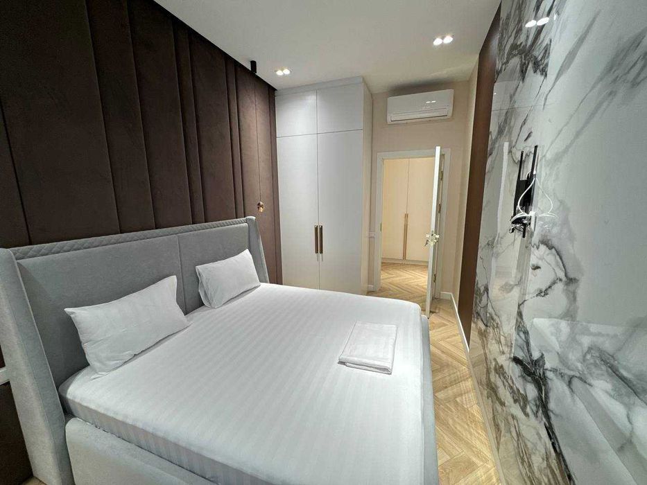 Sotiladi 1 xonali 2 xona qilingan Yakkasaroy Shota Rustaveli ID10