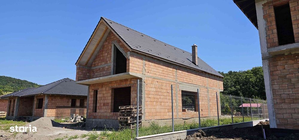 De Vânzare Casă Premium – Corunca, Valea Iubirii