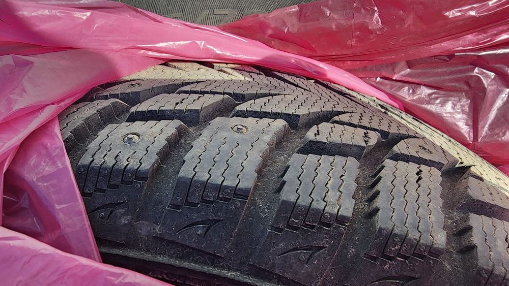 Blackhawk Резина 215/70R16 шипы