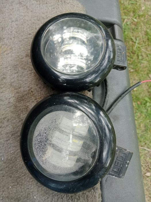Продам противотуманки.