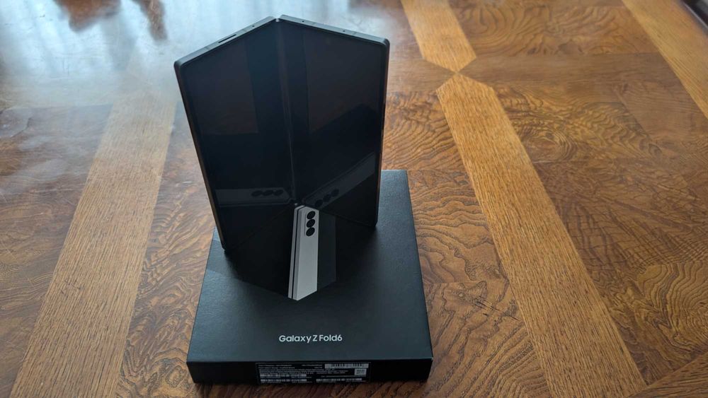 Samsung Galaxy Z Fold 6 / 256Gb / Crafted Black