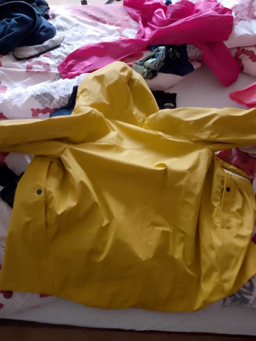 ZARA - Чисто ново яке- 30 лв