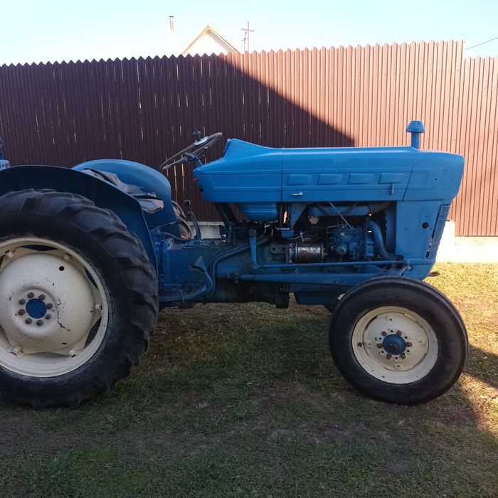 Tractor Ford 3000