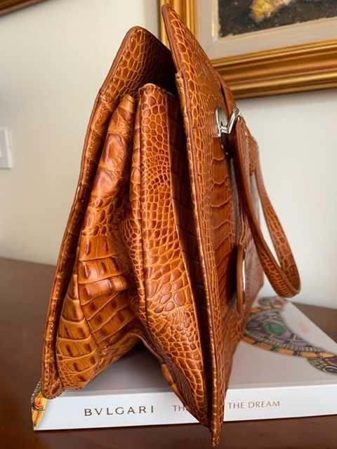 Geanta Tosca Blu din piele naturala, model croco