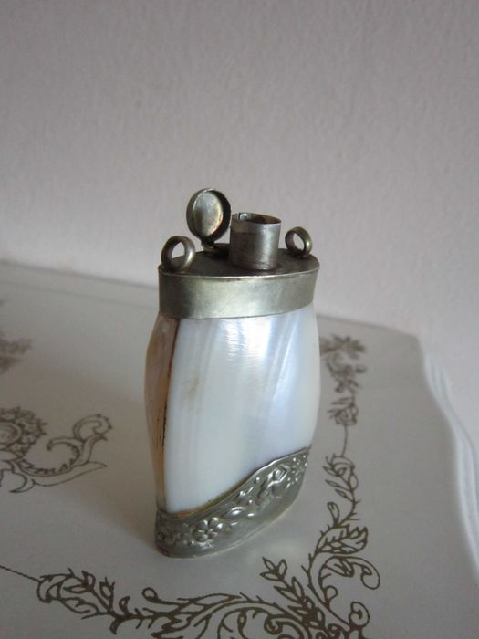 cadou rar Antic Victorian Mother of pearl Sticlă parfum handmade 1920