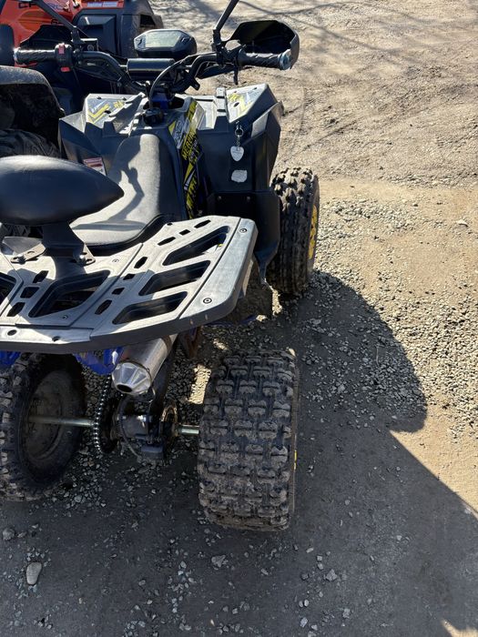 Vand atv in stare perfecta de functinoare este foarte putin folosit ..