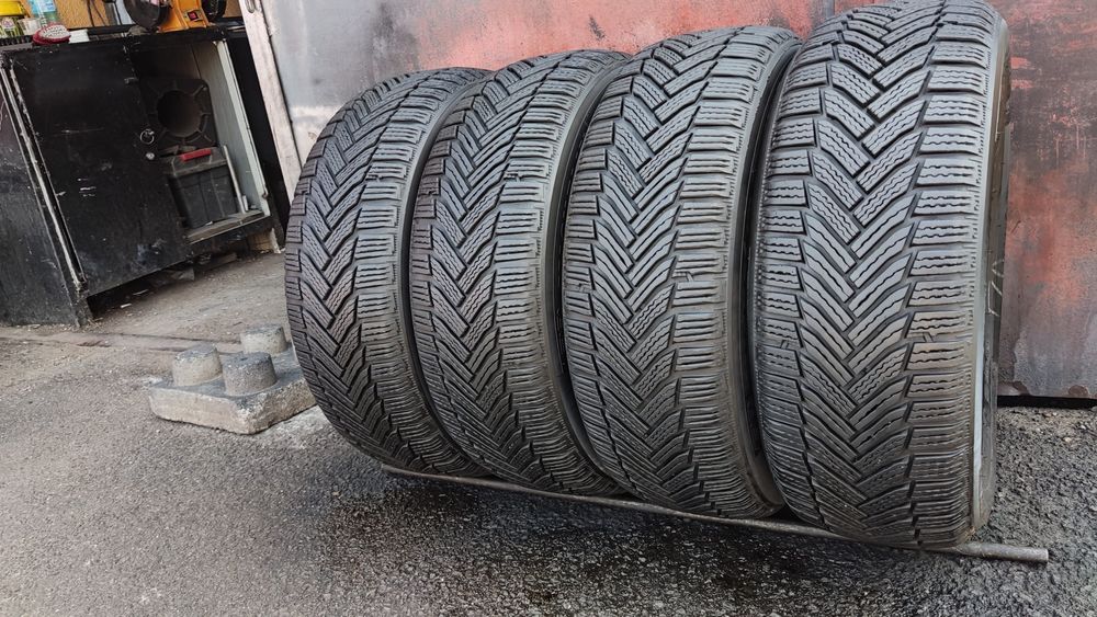 4бр.зимни гуми 205/60/16 Michelin Alpin6
dot24