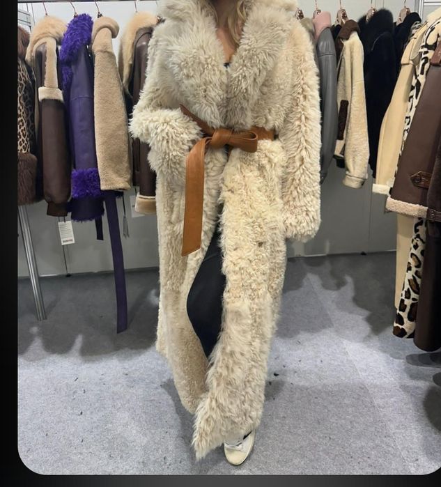 Шуба. Тёплая. Натуральная.