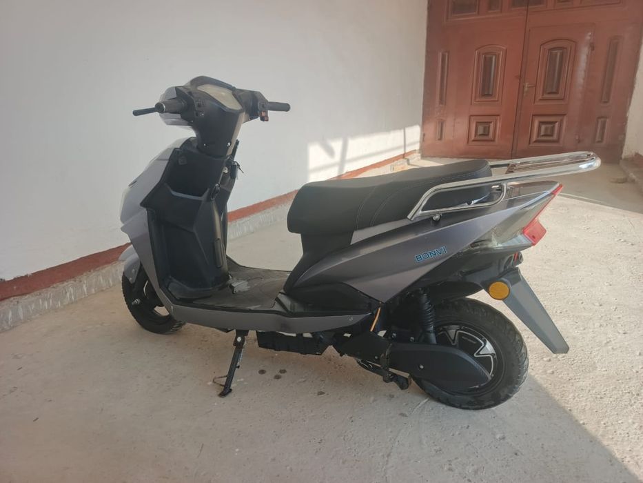 Электро скутер в хорошем состоянии.