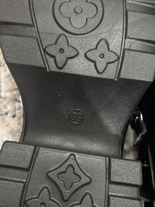 Туфли школьные лакированные