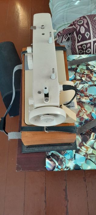 Швейная машина "Чайка-132"
