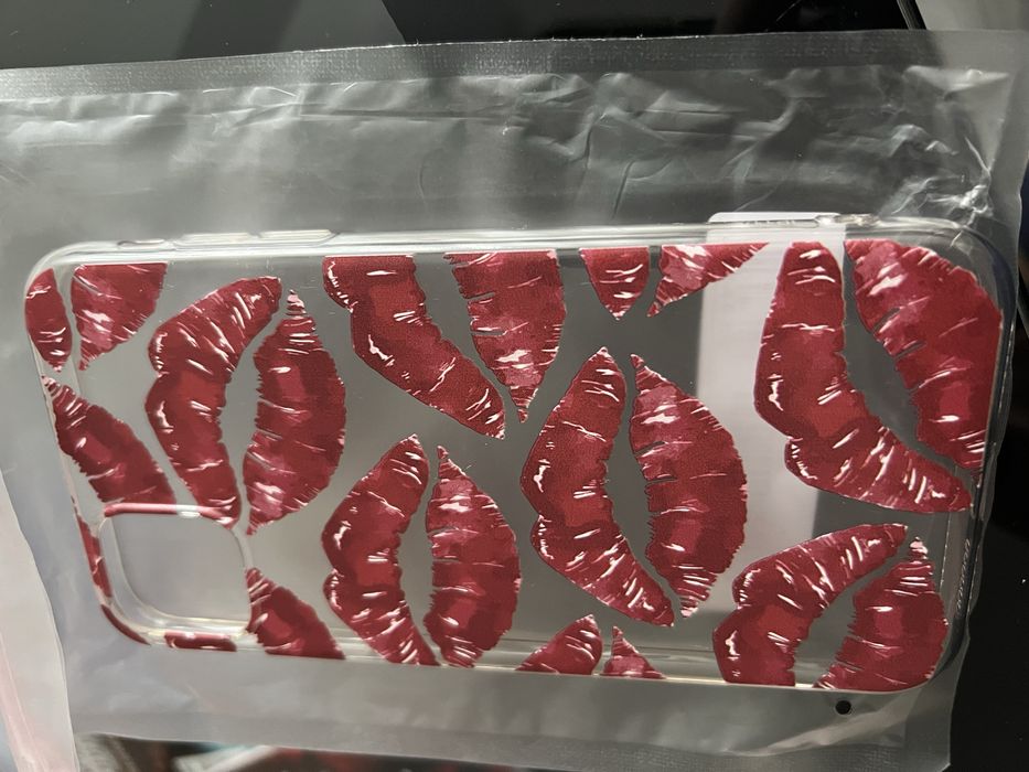 Кейсове за Iphone 11