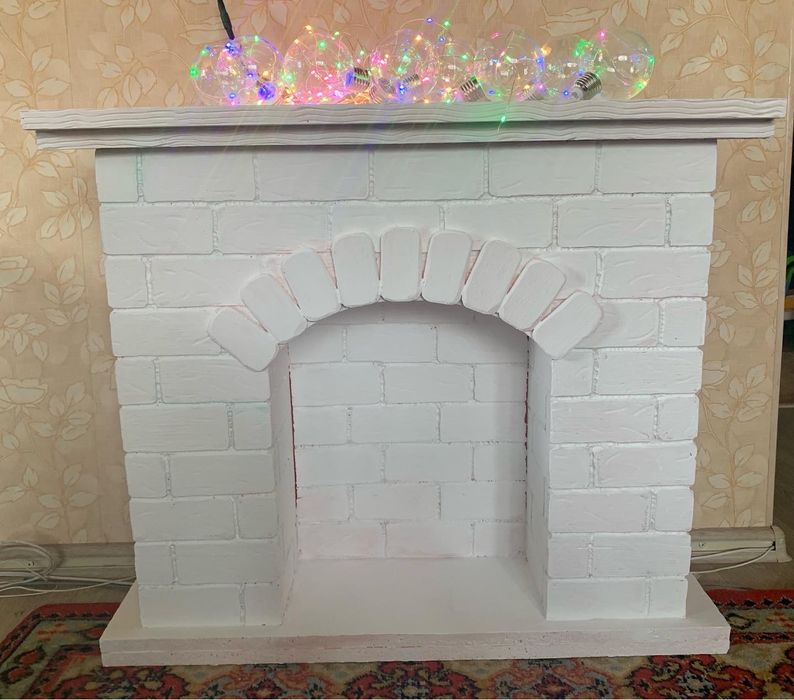 Камин декоративный