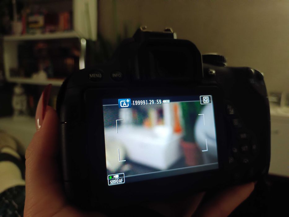 Canon 650D Новый, без пробега