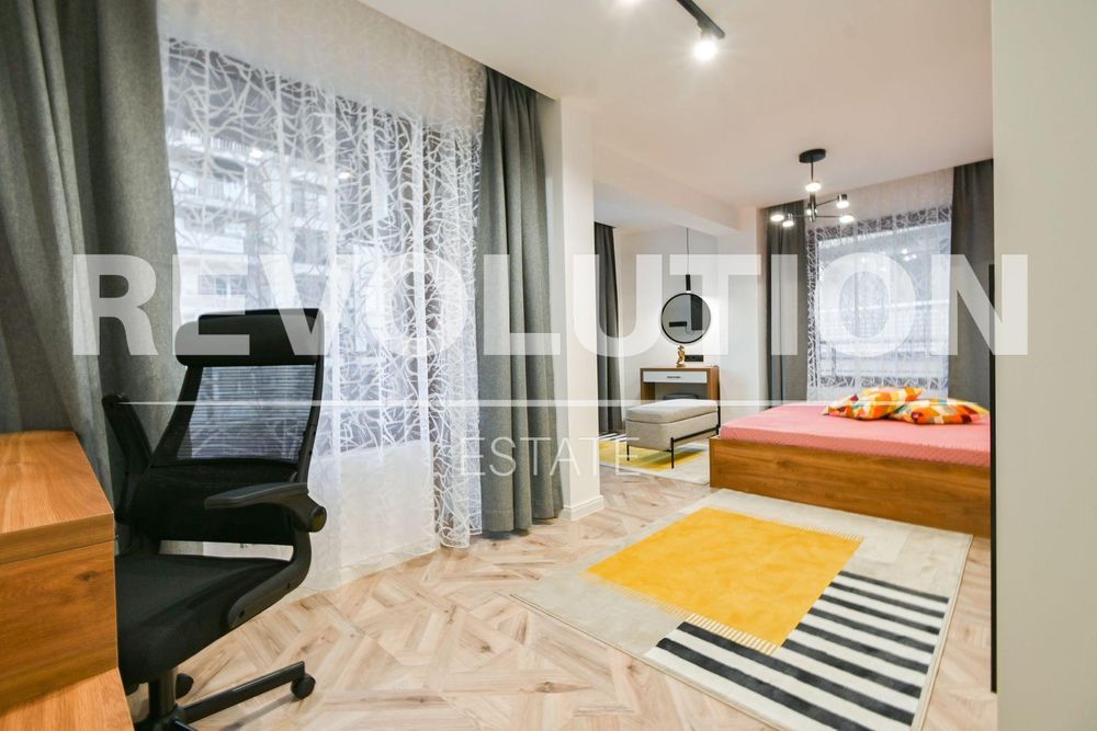 Дава се под наем Тристаен апартамент в София, Зона Б-18 - 120 кв.м за 1300 € - Снимка #11