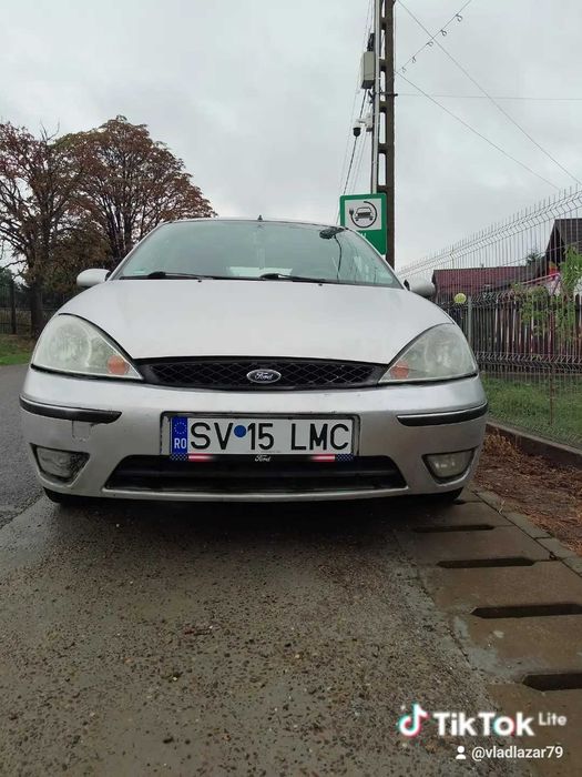 Vând Ford focus 1