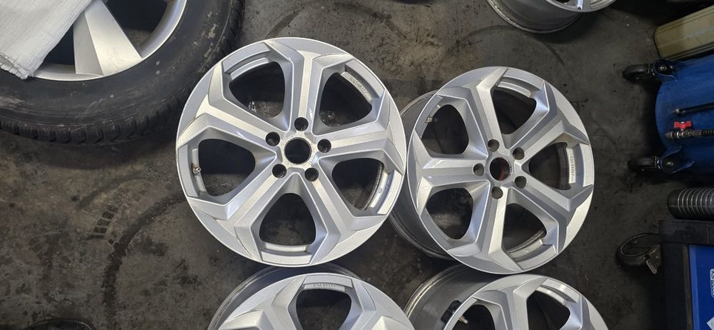 Jante  bmw 5x120 R18