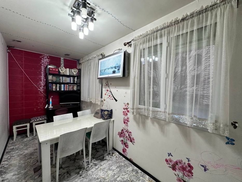 Продается квартира 3/2/5 эко базар