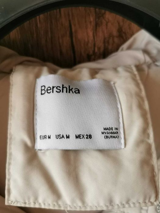 Дамски дълъг елек с качулка