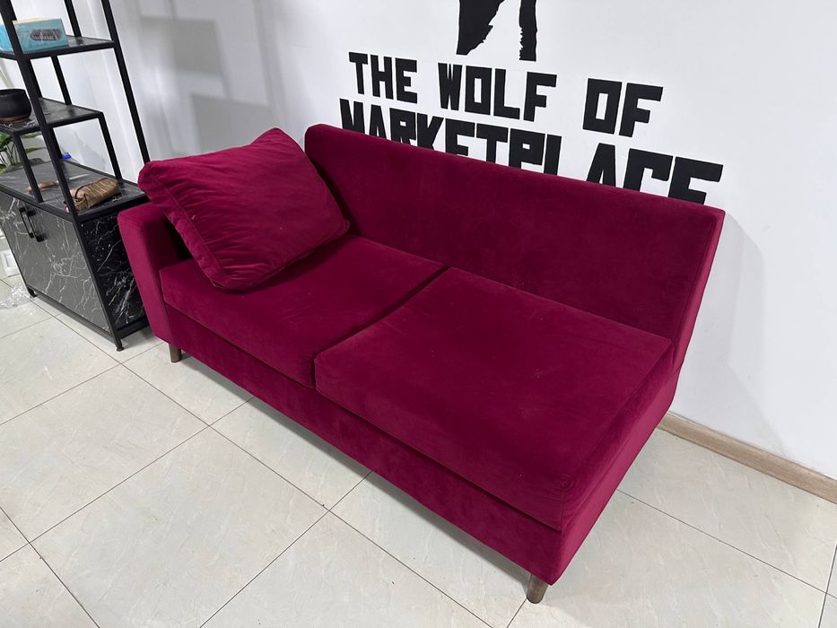 Продаётся Диван для офиса или гостиной