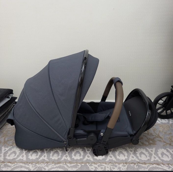 Коляска Kidilo D900 3в1