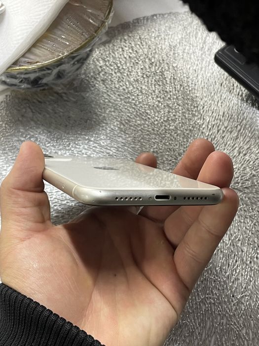 Iphone 11 64/72 beli