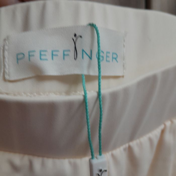 Pantaloni femei, elastici.