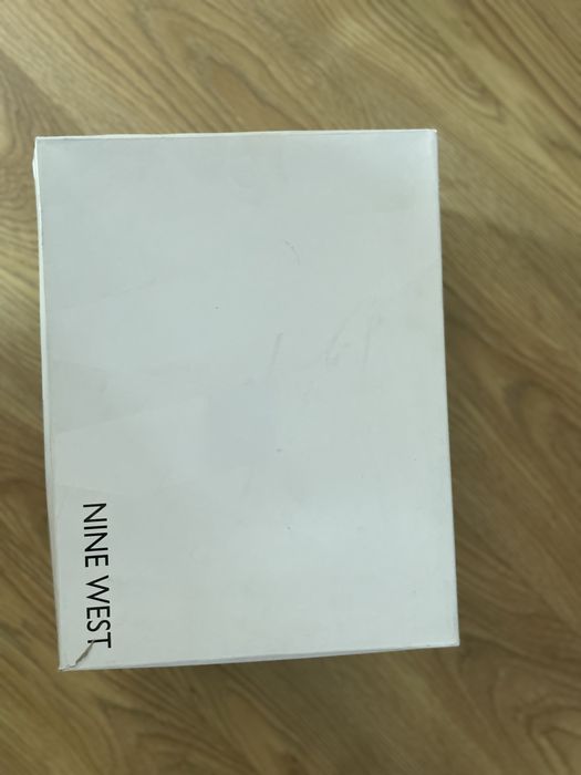 Дамски обувки естествен лак