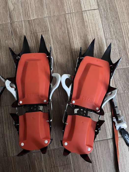 Котки Petzl Vasak