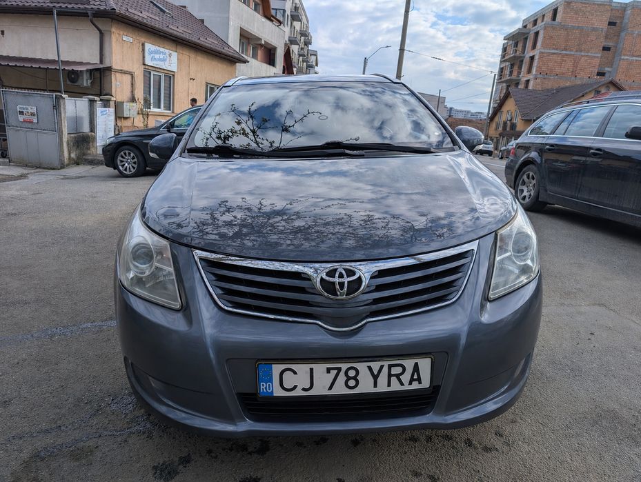 Toyota Avensis 2010 | Automată | 1.8 benzină | 140 CP | 217.971