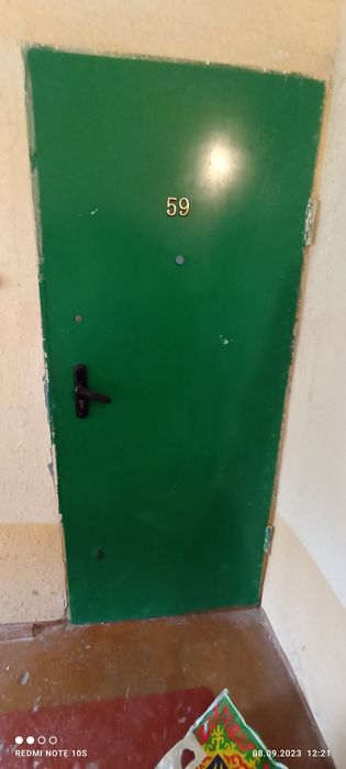 Срочно Продам квартиру 3 комнатную квартиру