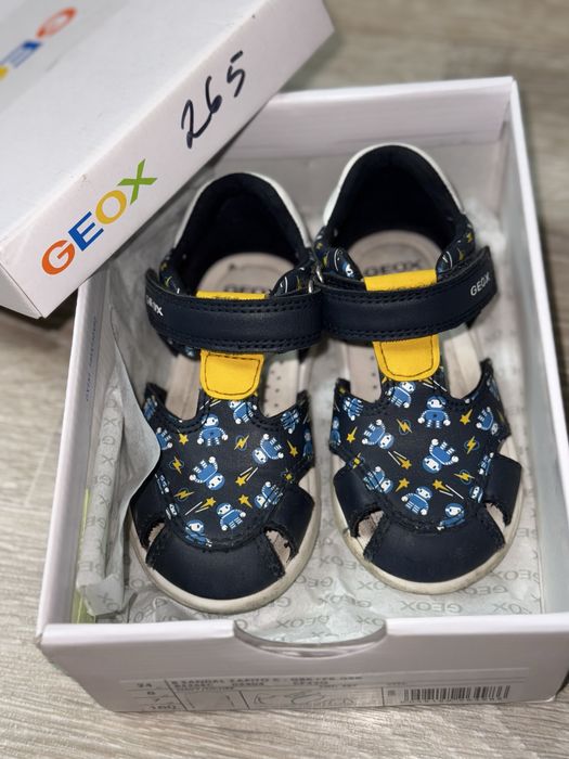 Продам сандалии Geox 23 рр