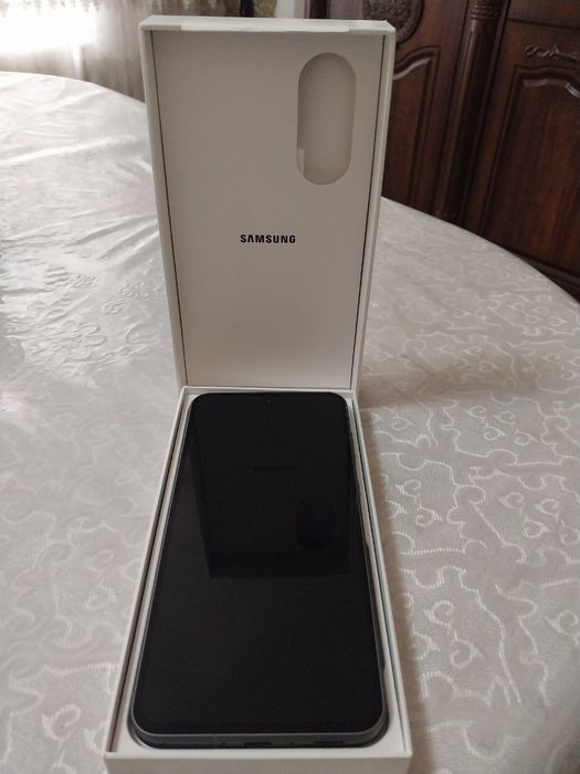 Самсунг А56 сотилади